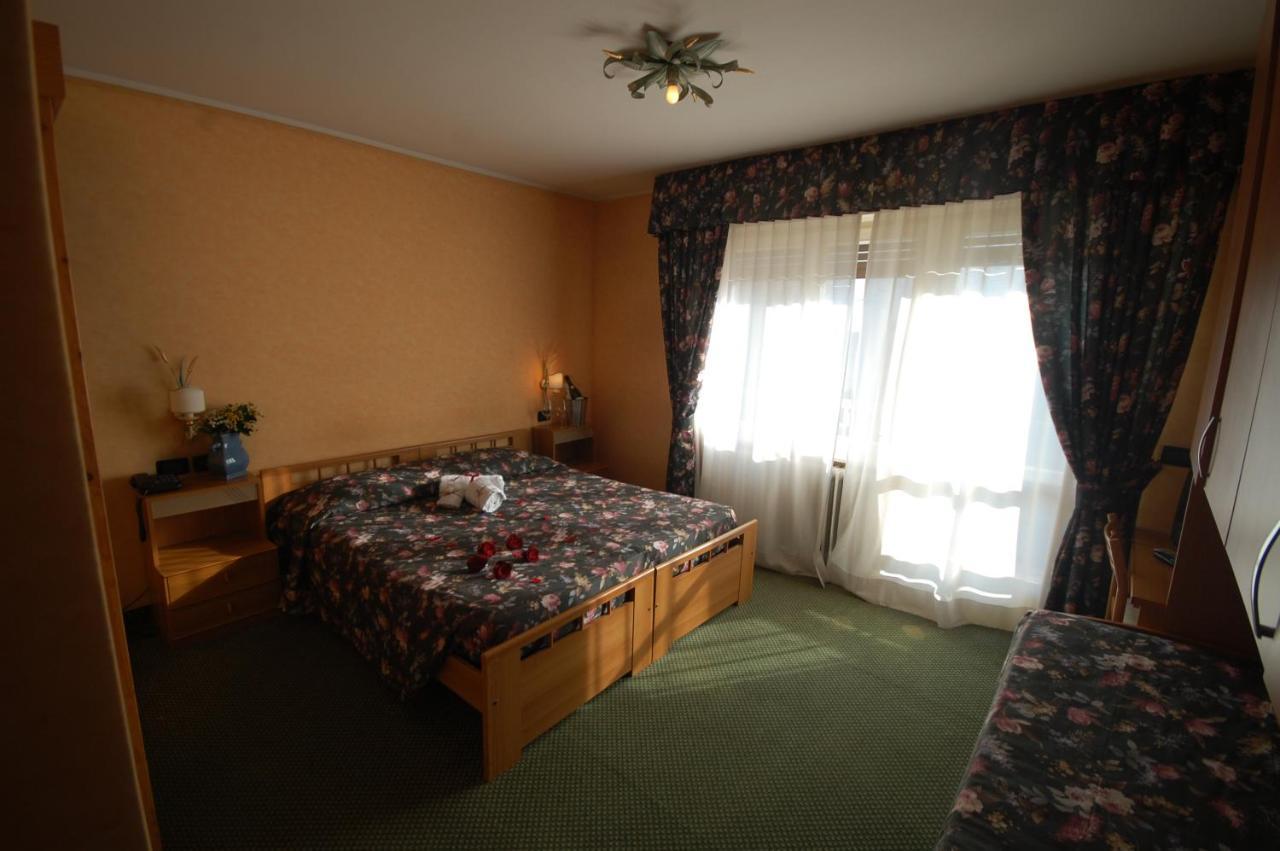 Chalet Fiocco Di Neve Пинцоло Екстериор снимка