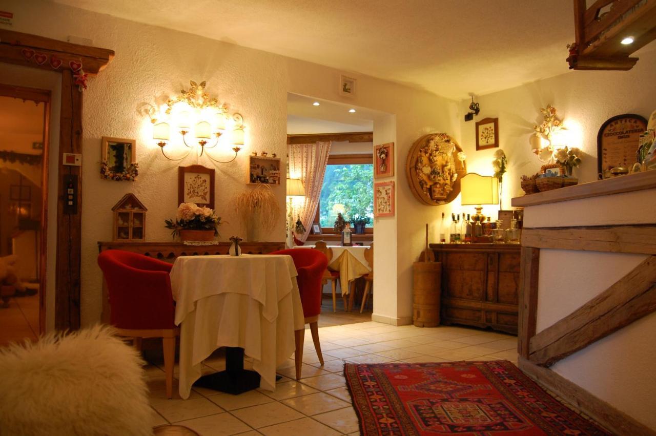 Chalet Fiocco Di Neve Пинцоло Екстериор снимка