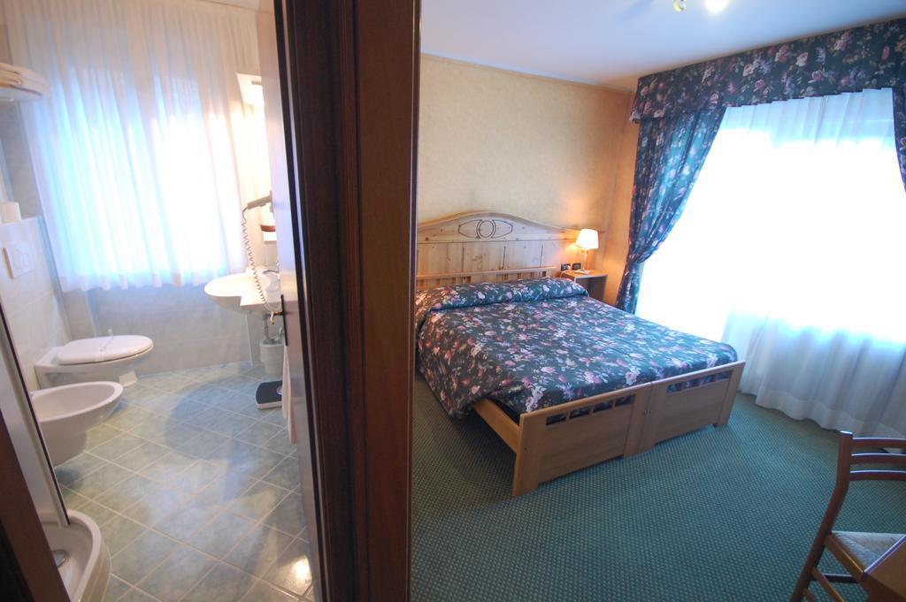 Chalet Fiocco Di Neve Пинцоло Екстериор снимка